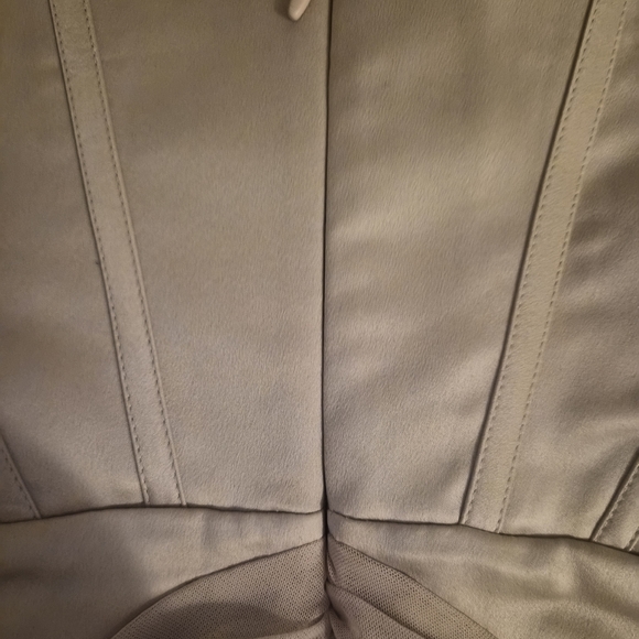 Elegant Cream Bodycon Dress - Picture 5 of 6